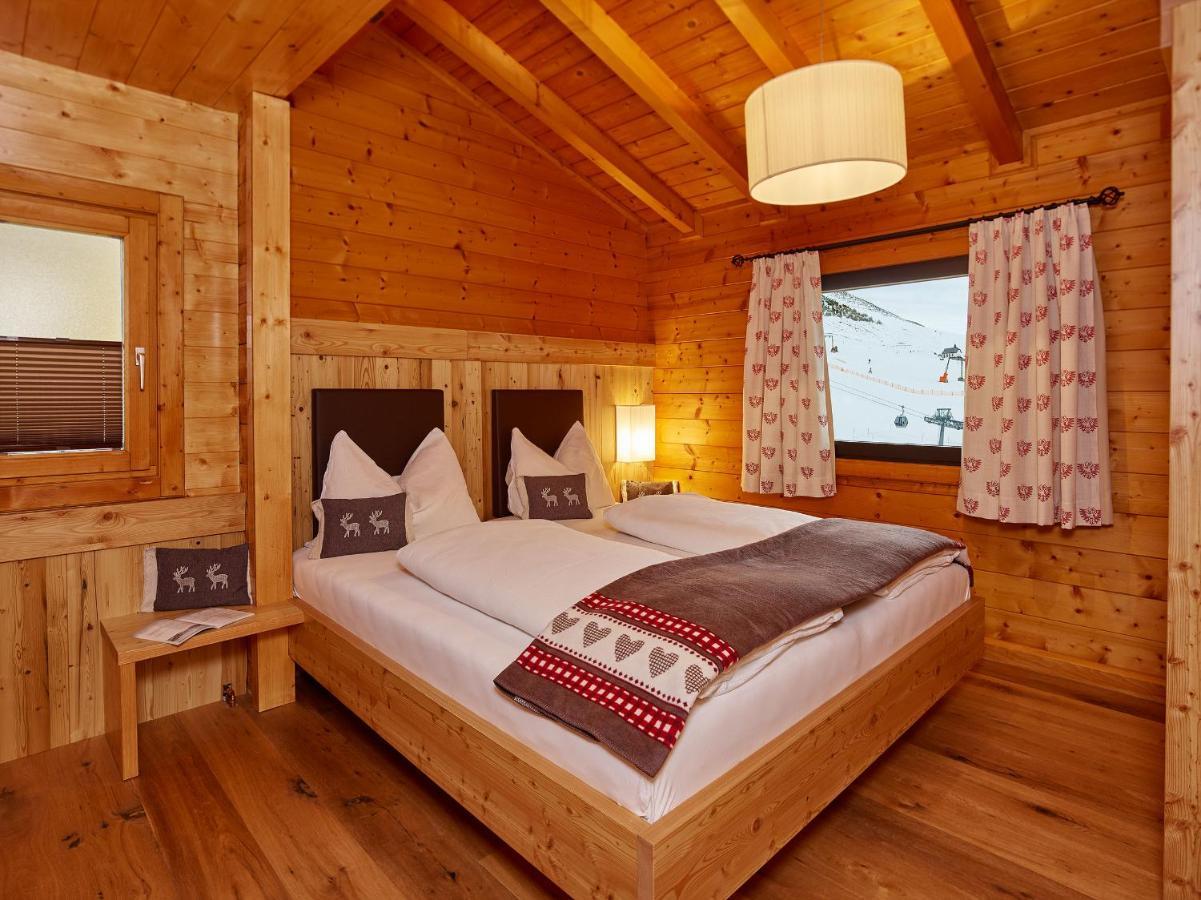 Hotel Garni Kristall Kühtai Quarto foto