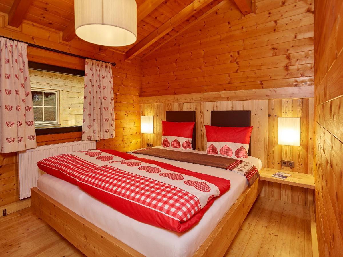 Hotel Garni Kristall Kühtai Quarto foto